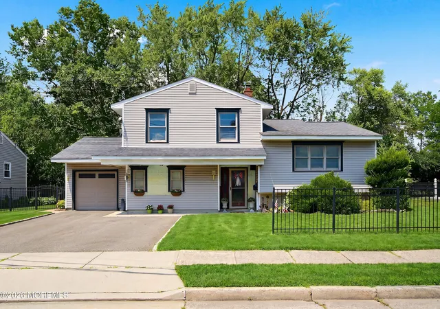 Photo 1 of Single family home for sale at 29 Brian Rd, Edison, NJ 08817 | MLS# 22622720 | Listing updated on 2026-08-04