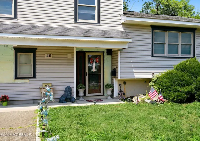 Photo 2 of Single family home for sale at 29 Brian Rd, Edison, NJ 08817 | MLS# 22622720 | Listing updated on 2026-08-04