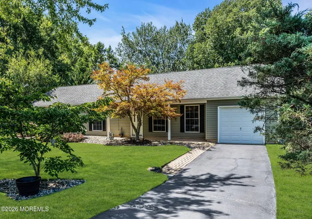 3rd image of 2 York Cir, Jackson, NJ 08527 | MLS# 22622801
