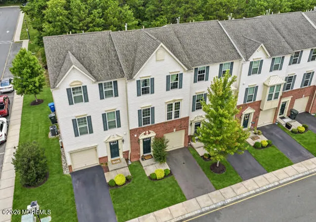 Listing Photo 4 - Condo for sale in building located at 3 Michael Dr, Tinton Falls, NJ 07712