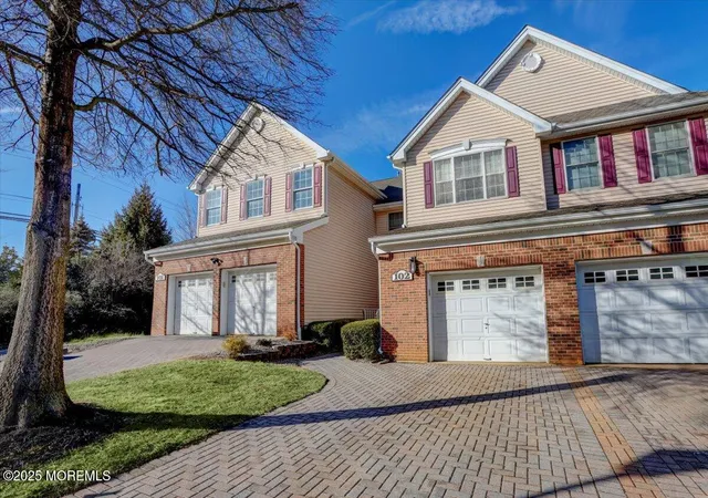 3rd image of 102 Whitlock Ct, Manalapan, NJ 07726 | MLS# 22622738