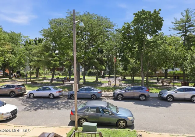 3rd image of 7 Gregg Ln, Bayonne, NJ 07002 | MLS# 22622791