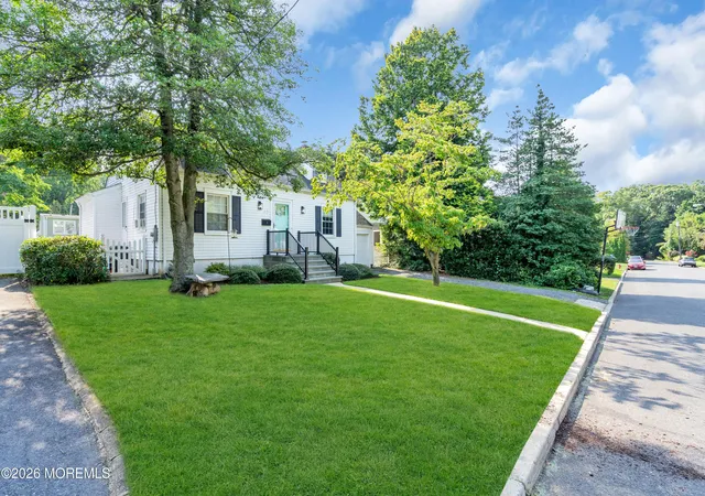 3rd image of 43 Salem Ln, Little Silver, NJ 07739 | MLS# 22622776