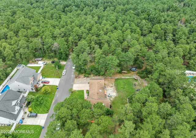 Photo 3 of Sale Pending at 2108 Champlain St, Toms River, NJ 08757 | MLS# 22622808 | Listing updated on 2026-09-09