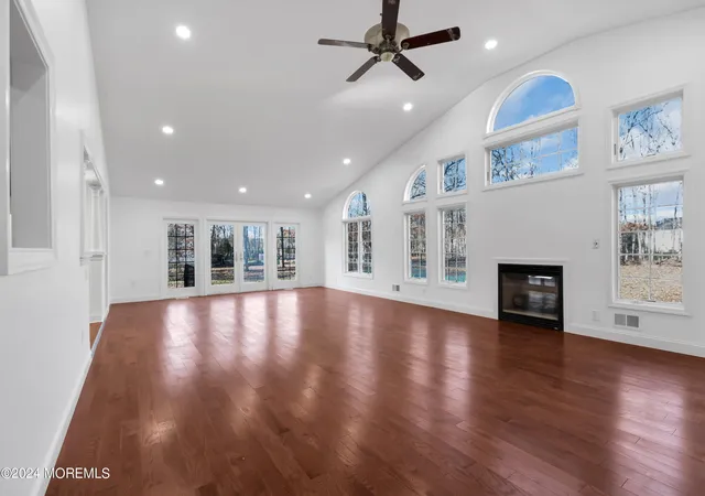 Photo 3 of Single family home for sale at 6 Afton Rd, Jackson, NJ 08527 | MLS# 22622822 | Listing updated on 2026-09-08