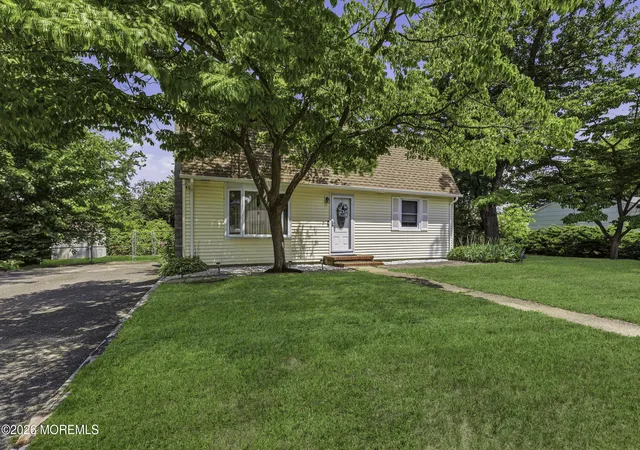Photo 4 of Sale Pending at 1309 9th Avenue, Toms River, NJ 08757 | MLS# 22622845 | Listing updated on 2026-09-17