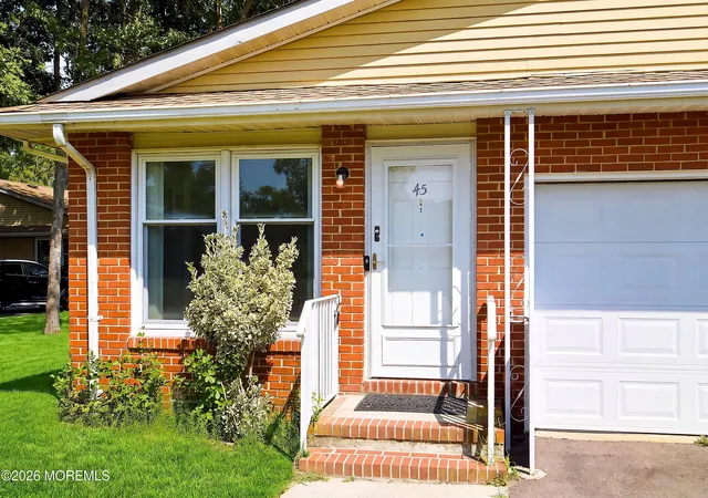 3rd image of 45 Dogwood Rd #8, Manahawkin, NJ 08050 | MLS# 22622839