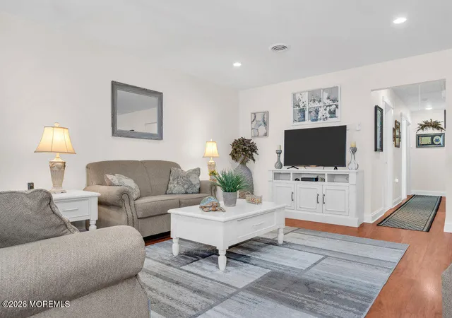 3rd image of 5 Winthrop Pl #B, Whiting, NJ 08759 | MLS# 22622853