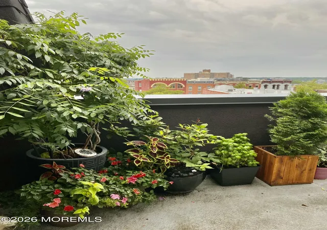 2nd image of 23 Wallace St, Red Bank, NJ 07701