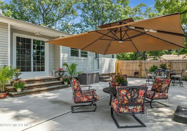 Photo 4 of Single family home for sale at 35 Dugan Ln, Toms River, NJ 08755 | MLS# 22622883 | Listing updated on 2026-08-13