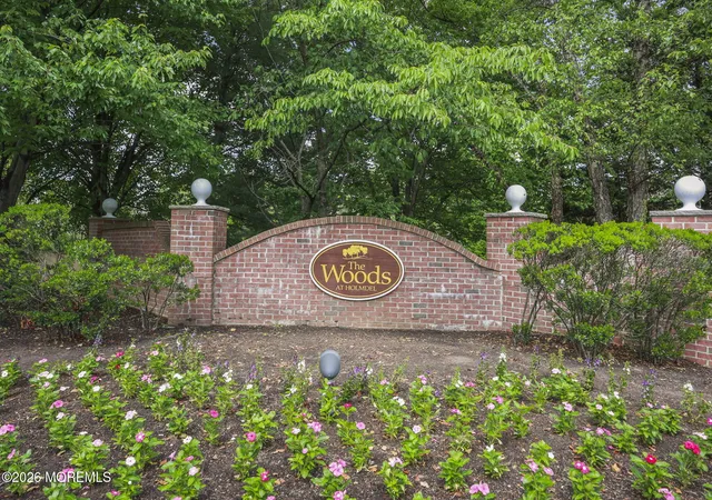 35th image of 90 Banyan Blvd, Holmdel, NJ 07733 | MLS# 22623395