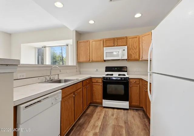 5th image of 358 Rector St #302, Perth Amboy, NJ 08861 | MLS# 22622901