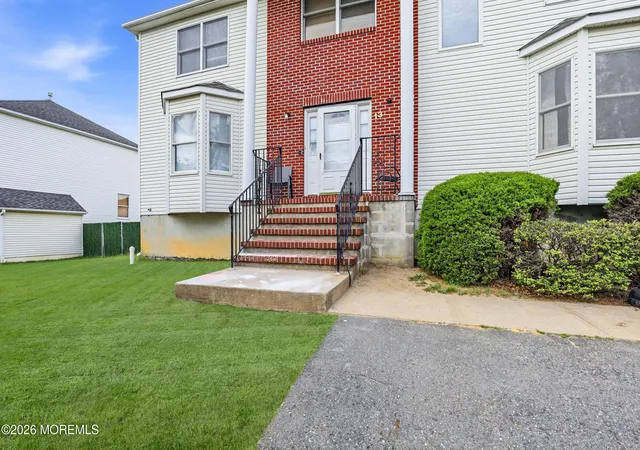 4th image of 13 Independence Ct, Lakewood, NJ 08701 | MLS# 22622930