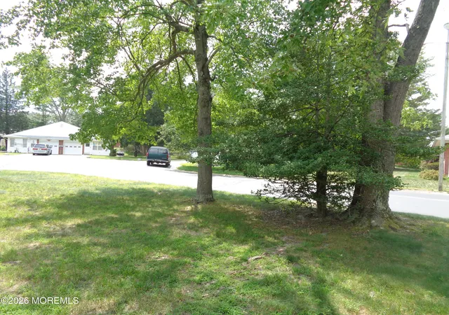 Photo 2 of Single family home for sale at 264 C Laurel Pl, Whiting, NJ 08759 | MLS# 22623027 | Listing updated on 2026-07-28