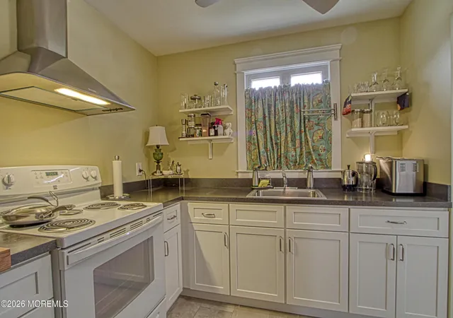 3rd image of 6 Crockett Ln #A, Whiting, NJ 08759 | MLS# 22623333