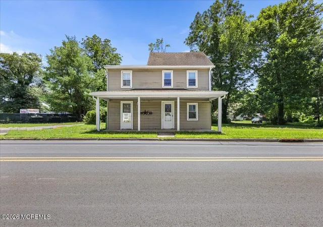 Photo 2 of Single family home for sale at 3 Lakewood Rd, New Egypt, NJ 08533 | MLS# 22623036 | Listing updated on 2026-09-04