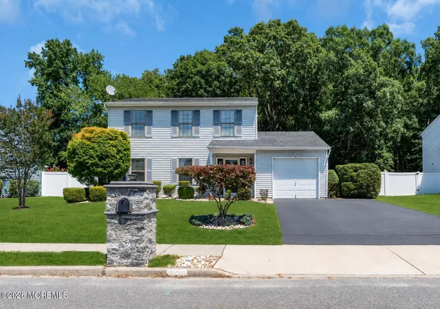 3rd image of 8 Honeysuckle Wy, Howell, NJ 07731 | MLS# 22624558