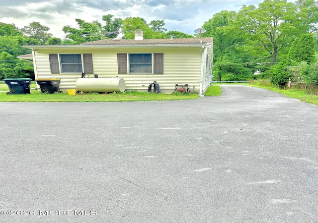 Photo 2 of Sale Pending at 31 Magnolia Ave, New Egypt, NJ 08533 | MLS# 22623020 | Listing updated on 2026-09-03