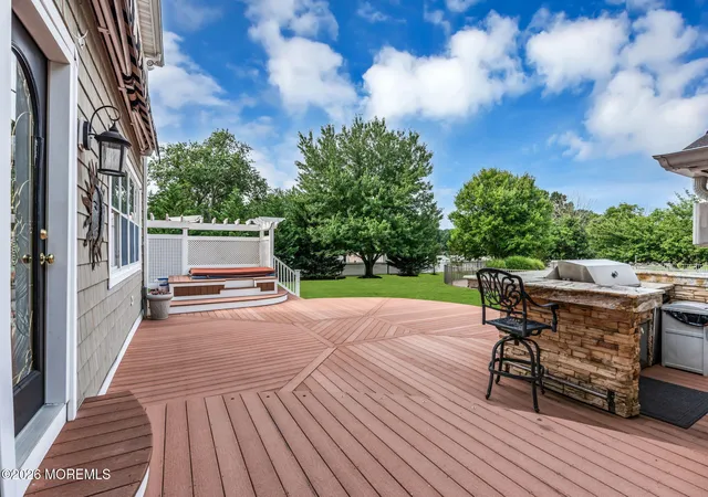 Photo 4 of Sale Pending at 1627 Glendola Rd, Wall Township, NJ 07719 | MLS# 22623152 | Listing updated on 2026-08-19