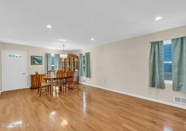 5th image of 811 Barton Ave, Point Pleasant Boro, NJ 08742 | MLS# 22624245