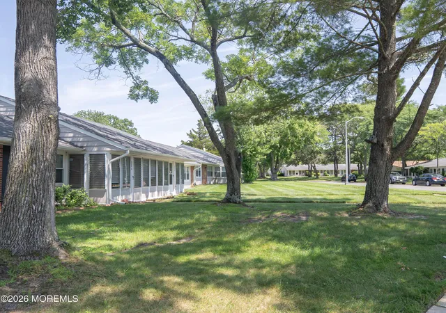 29th image of 228b Buckingham Ct, Lakewood, NJ 08701 | MLS# 22623061