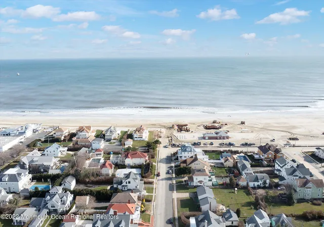 Photo 4 of Single family home for sale at 14 Elberon Ave, Allenhurst, NJ 07711 | MLS# 22623159 | Listing updated on 2026-07-29