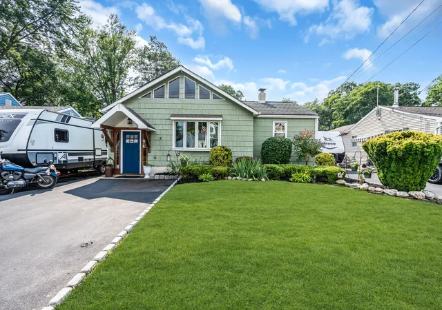 3rd image of 1919 Meadow Rd, Wall Township, NJ 07719 | MLS# 22623040