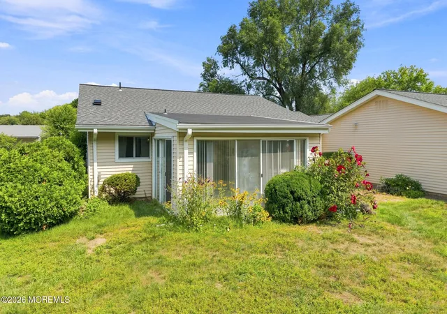 2nd image of 287b Oradell Dr, Monroe Township, NJ 08831 | MLS# 22623173