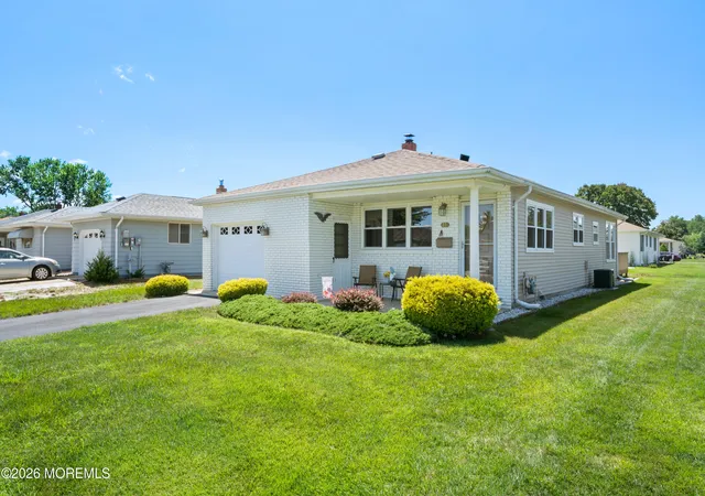 Photo 1 of Single family home for sale at 11 Andros St, Toms River, NJ 08757 | MLS# 22623108 | Listing updated on 2026-09-29