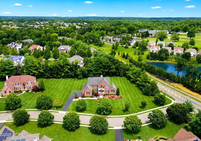 3rd image of 102 Hidden Pond Ct, Englishtown, NJ 07726 | MLS# 22623290