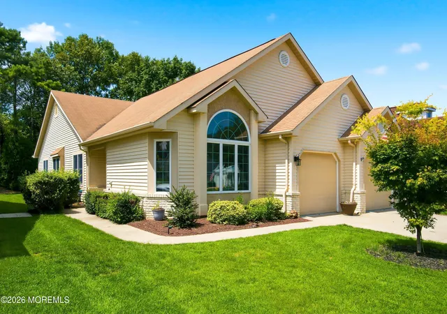 3rd image of 2274 Agincourt Rd, Toms River, NJ 08755 | MLS# 22623160