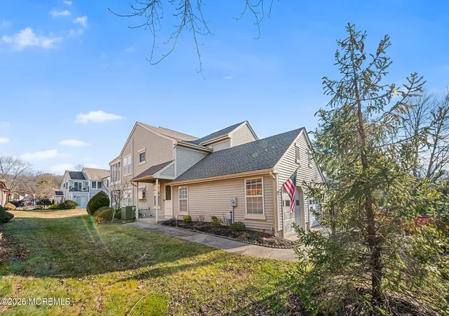 3rd image of 11D Rothwell Dr, Monroe Township, NJ 08831 | MLS# 22623134