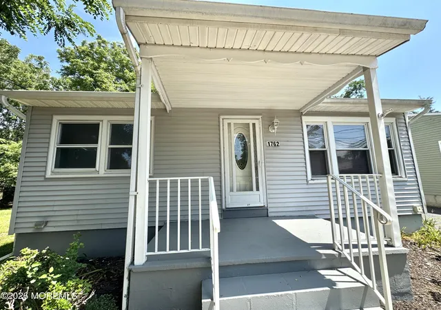 Photo 3 of Single family home for sale at 1762 Lakeside Dr S, Forked River, NJ 08731 | MLS# 22623178 | Listing updated on 2026-09-25