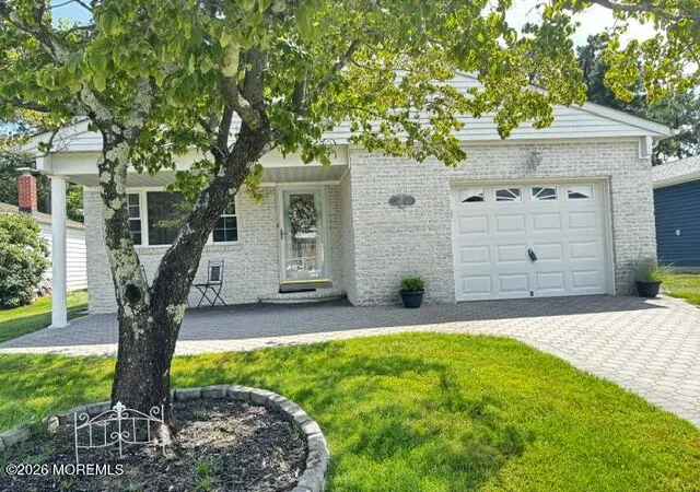 1st image of 6 Kresson Ct, Toms River, NJ 08757 | MLS# 22623512