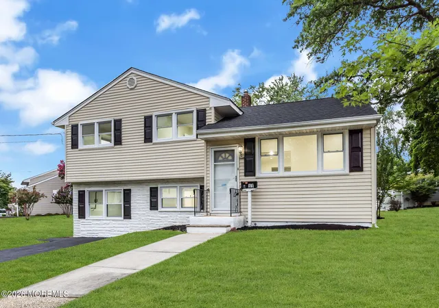 2nd image of 11 Pleasant Valley Dr, West Deptford, NJ 08096 | MLS# 22623188
