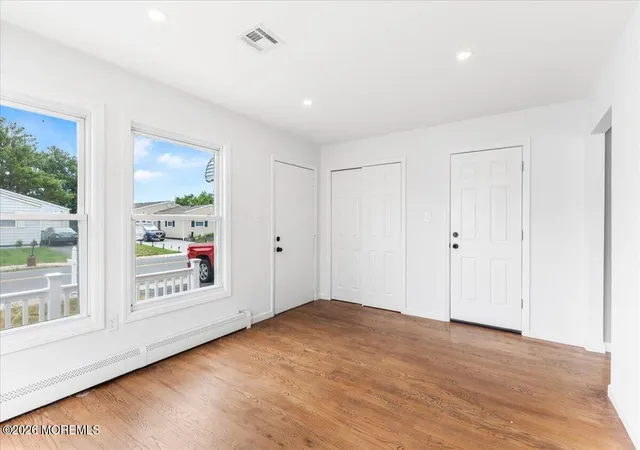 Photo 3 of Single family home for sale at 385 Barbados Dr N, Toms River, NJ 08757 | MLS# 22623242 | Listing updated on 2026-09-25