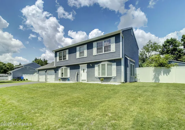 Photo 2 of Single family home for sale at 872 Yellowbank Rd, Toms River, NJ 08753 | MLS# 22623228 | Listing updated on 2026-09-04