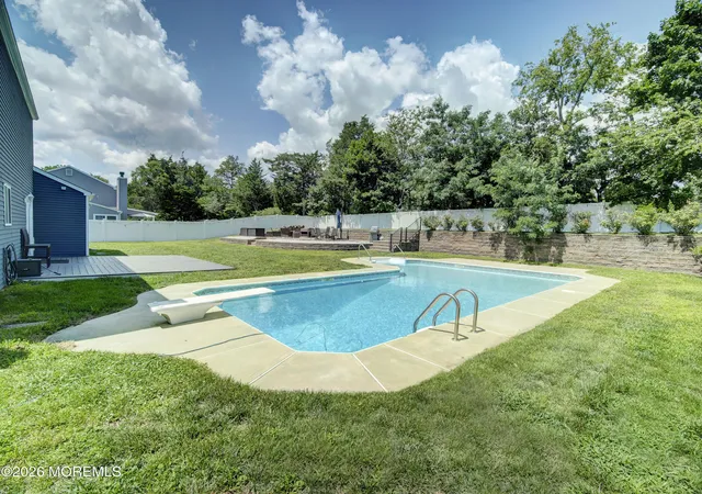 Photo 4 of Single family home for sale at 872 Yellowbank Rd, Toms River, NJ 08753 | MLS# 22623228 | Listing updated on 2026-09-04