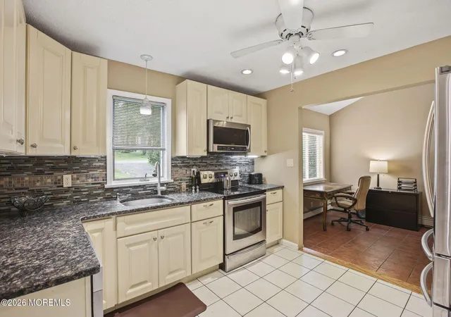 5th image of 21 Fairway Dr, Toms River, NJ 08753 | MLS# 22623259