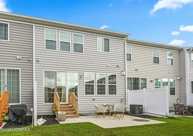 2nd image of 4039 Heron Dr, Farmingdale, NJ 07727