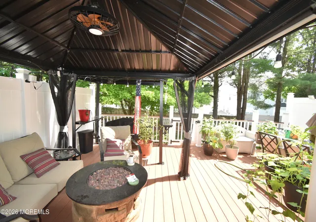 2nd image of 16 Homestead Dr, Matawan, NJ 07747