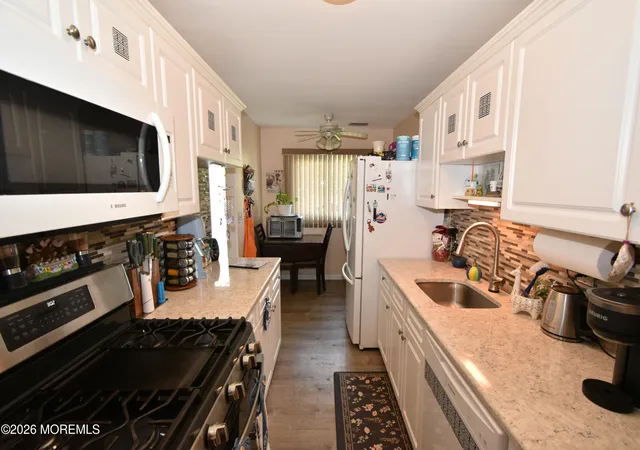 3rd image of 16 Homestead Dr, Matawan, NJ 07747 | MLS# 22623251