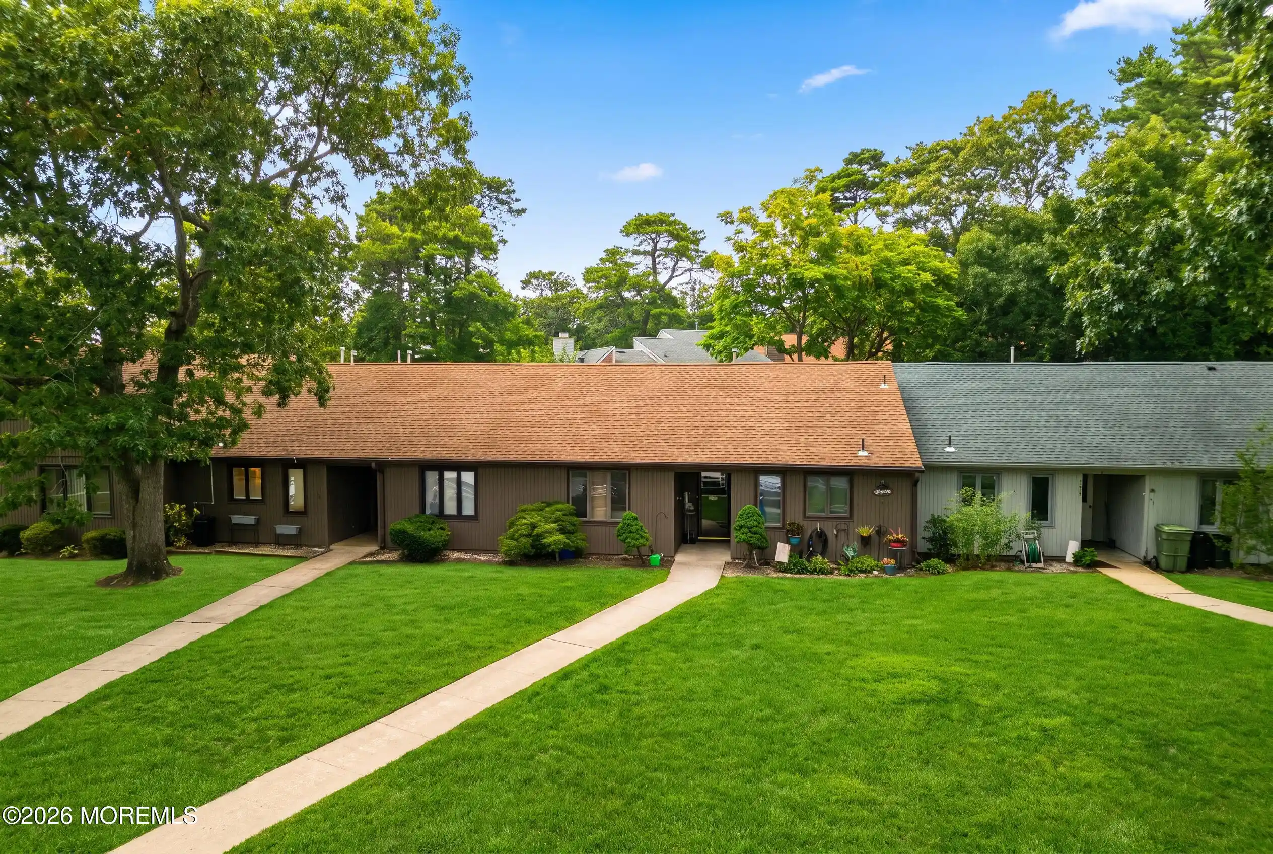 Listing Photo 2 - Condo for sale in 203 Clipper Ct located at 203 Clipper Ct, Toms River, NJ 08753 - Unit #203