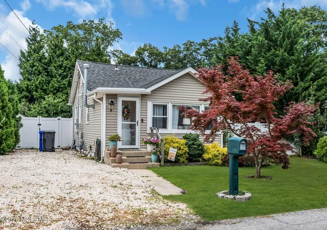 2nd image of 22 Woodland Dr, Brick, NJ 08723 | MLS# 22623804