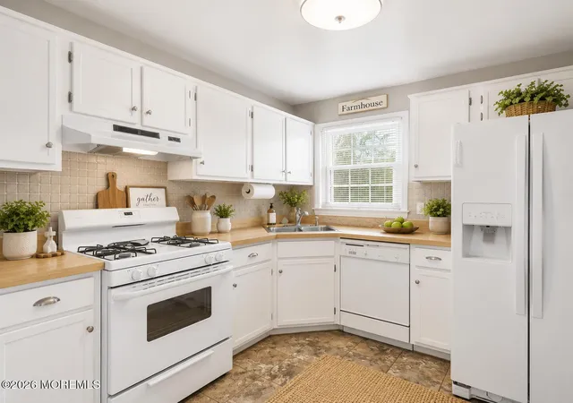 4th image of 312 Iriquois Trl, Browns Mills, NJ 08015 | MLS# 22623293