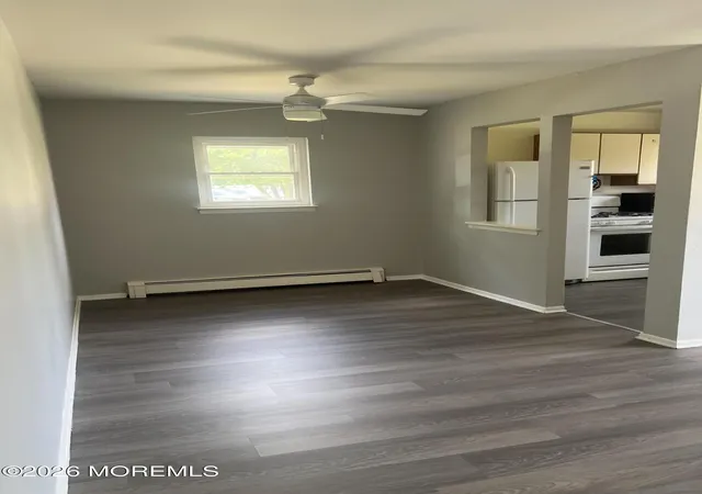 4th image of 10 Juniper Ln #10 A, Eatontown, NJ 07724 | MLS# 22623808