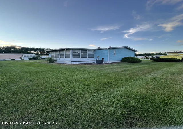 4th image of 604 Jerome Pl, Freehold, NJ 07728 | MLS# 22624764