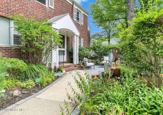 15th image of 160 Manor Dr, Red Bank, NJ 07701 | MLS# 22623498