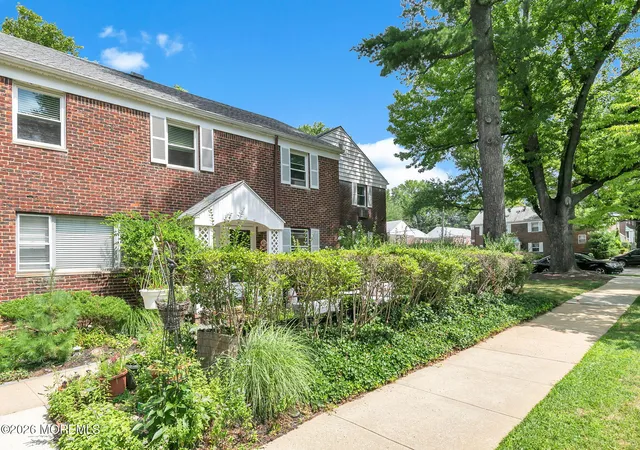 1st image of 160 Manor Dr, Red Bank, NJ 07701 | MLS# 22623498