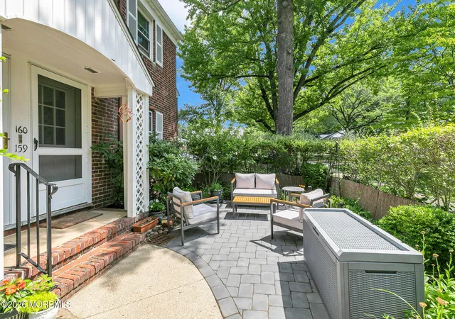 2nd image of 160 Manor Dr, Red Bank, NJ 07701 | MLS# 22623498